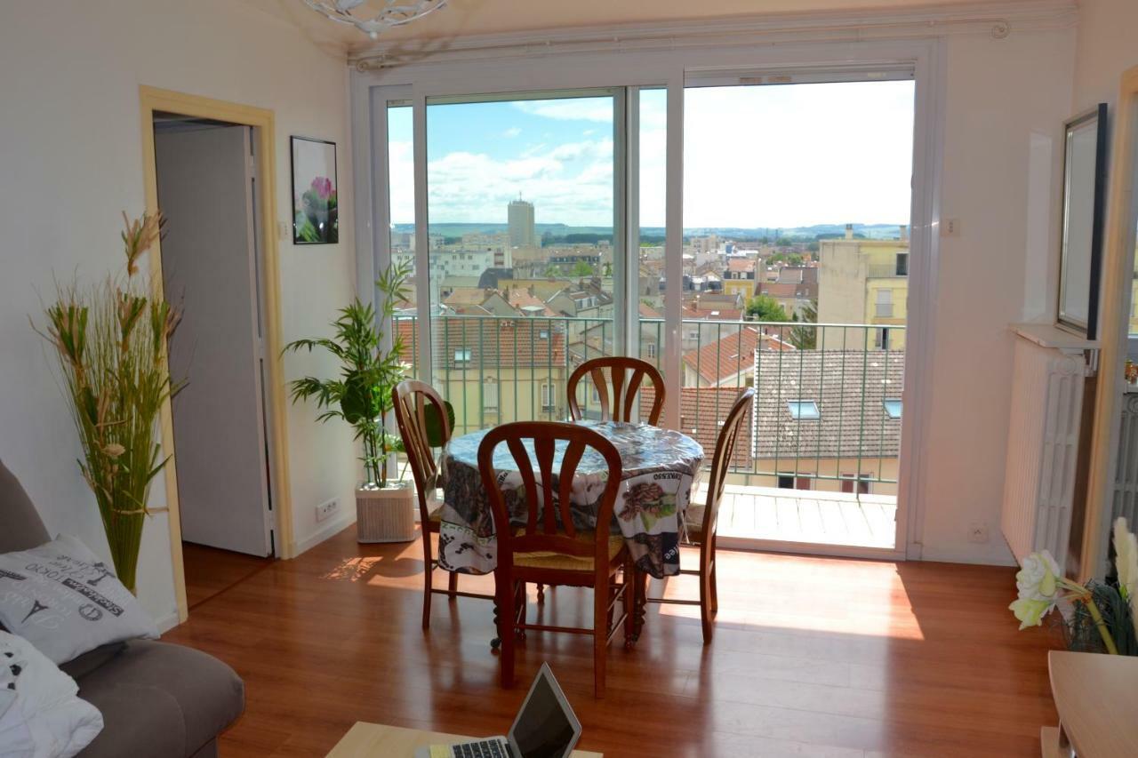 Apartament Appart Refait A Neuf Proche Gare Et Centre Ville Reims Zewnętrze zdjęcie