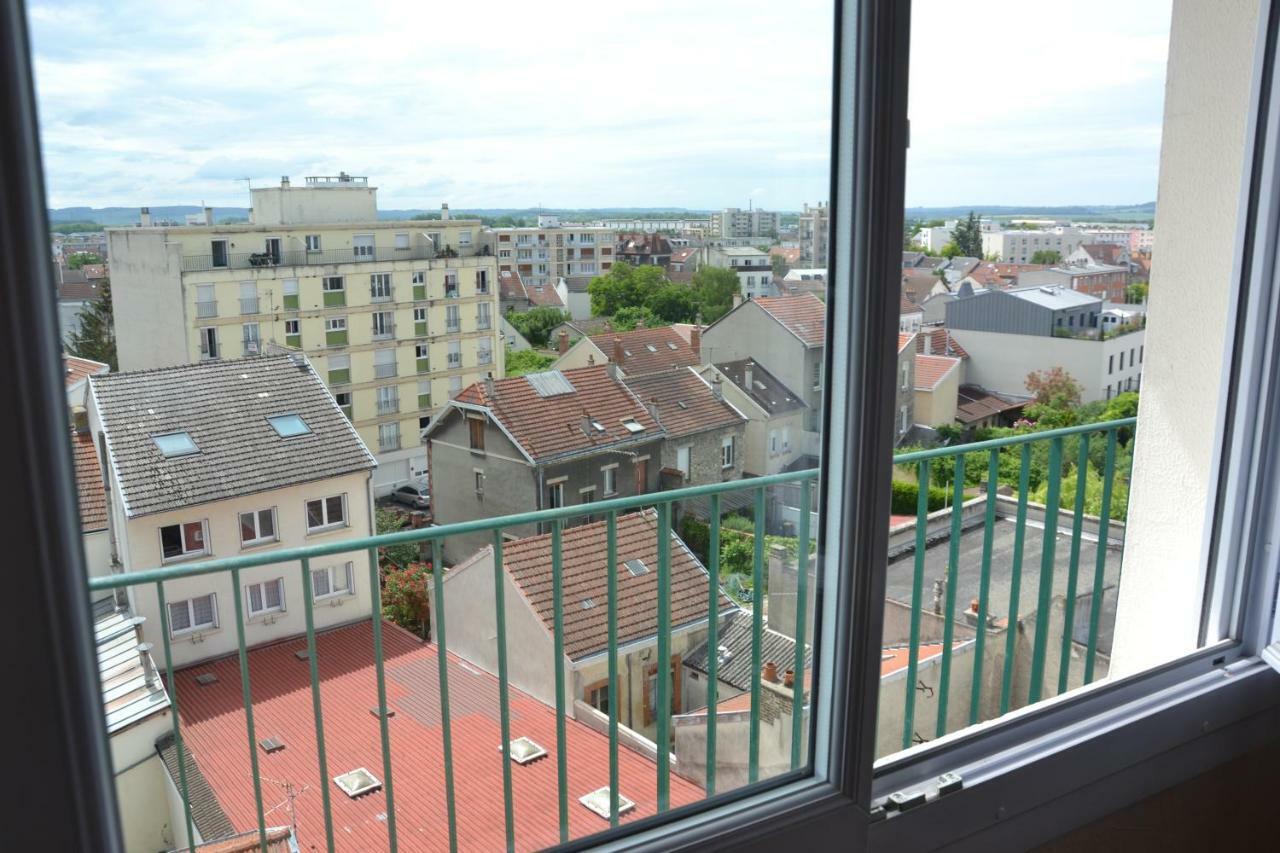 Apartament Appart Refait A Neuf Proche Gare Et Centre Ville Reims Zewnętrze zdjęcie